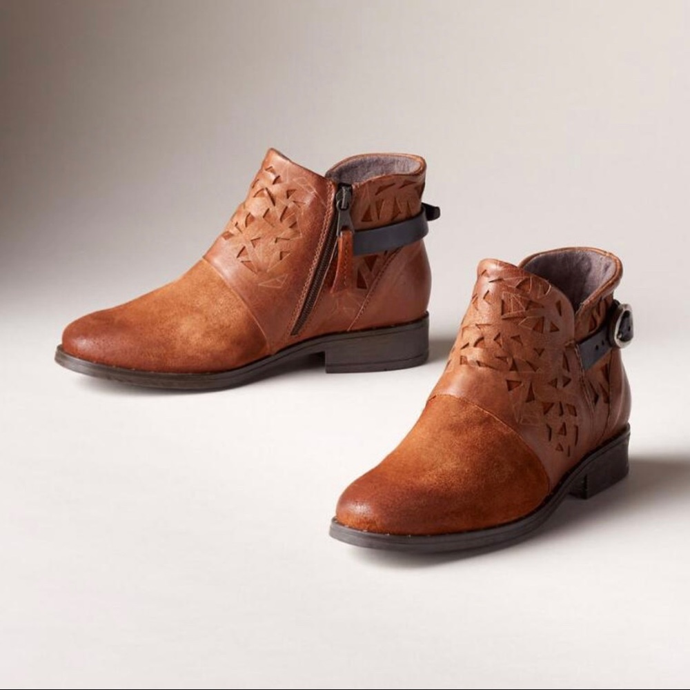 Miz Mooz NYC Erie brown Suede Leather Boots Women's size 6 NIB